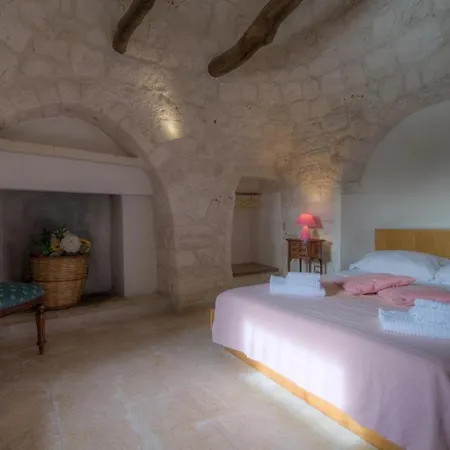 Trullo Casa Surya Ostuni